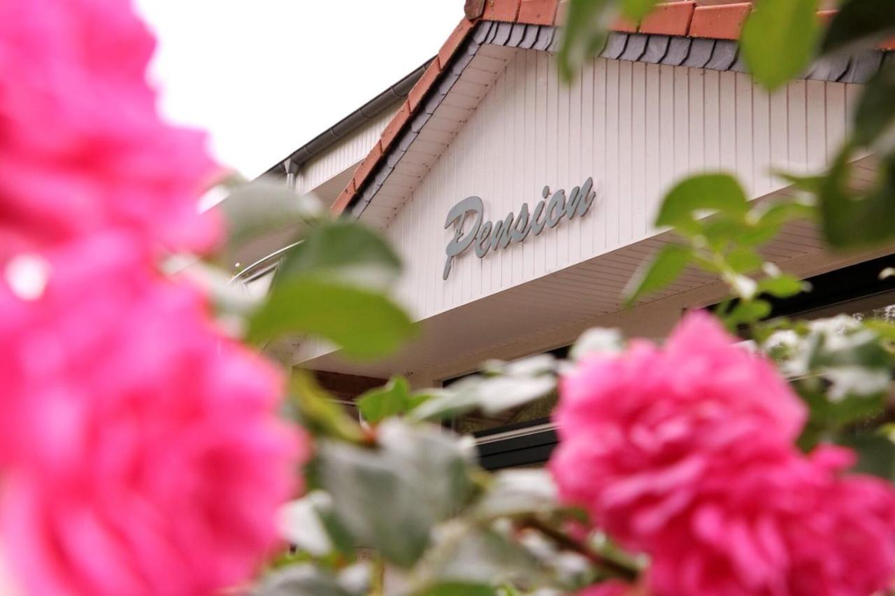 Pension " Zu Den Linden" Trin Trinwillershagen Экстерьер фото
